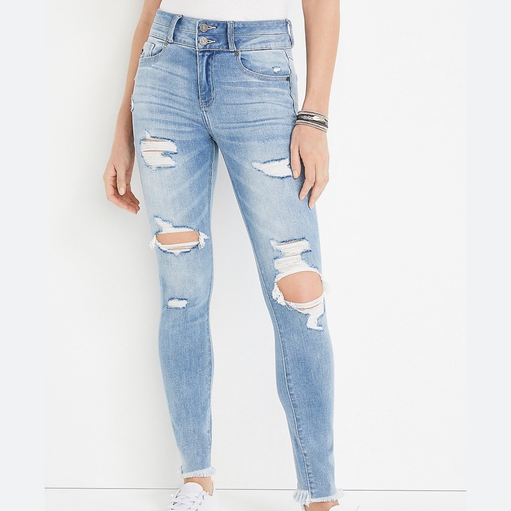 Kancan Distressed Skinny Jean NWT